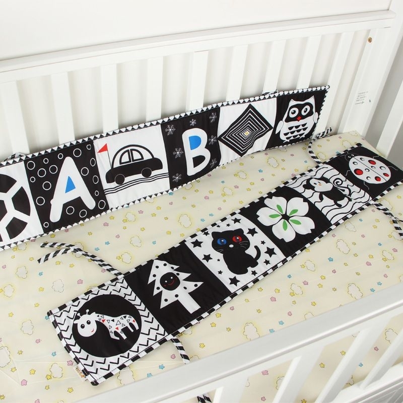 Mainan Sensori Buku kain Panjang tempat tidur bayi hitam putih kartun/Cloth Book & Softbook bayi/Mai