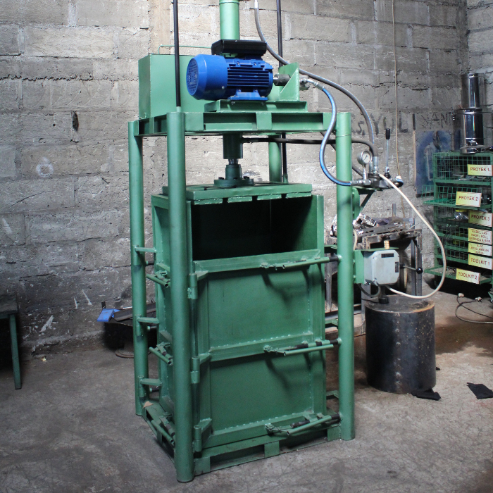 Madanitec Mesin Press Kardus Hidrolik