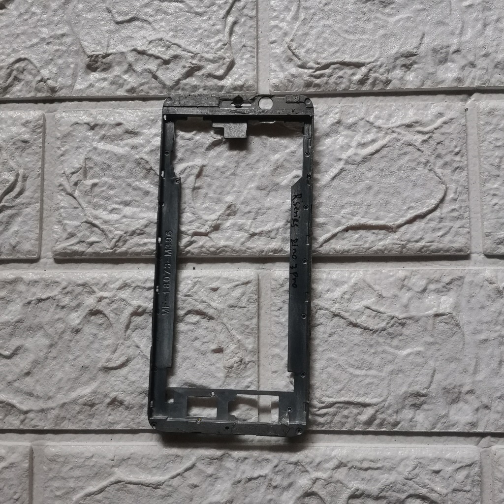 Frame R-series Rino 3 Pro tatakan lcd copotan