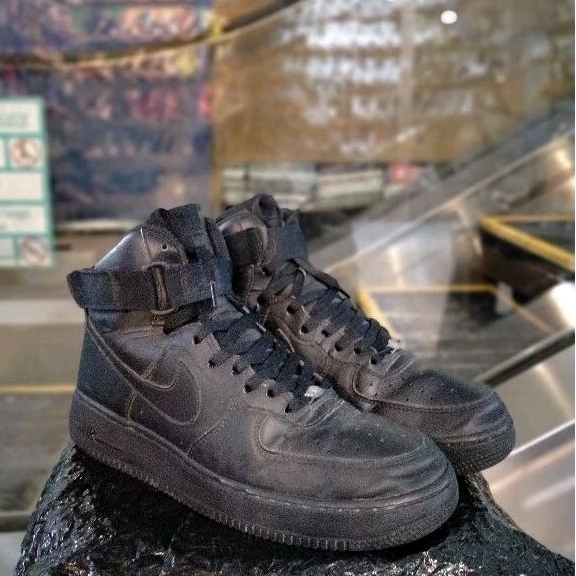 Sepatu Seken Nike Air force one high
