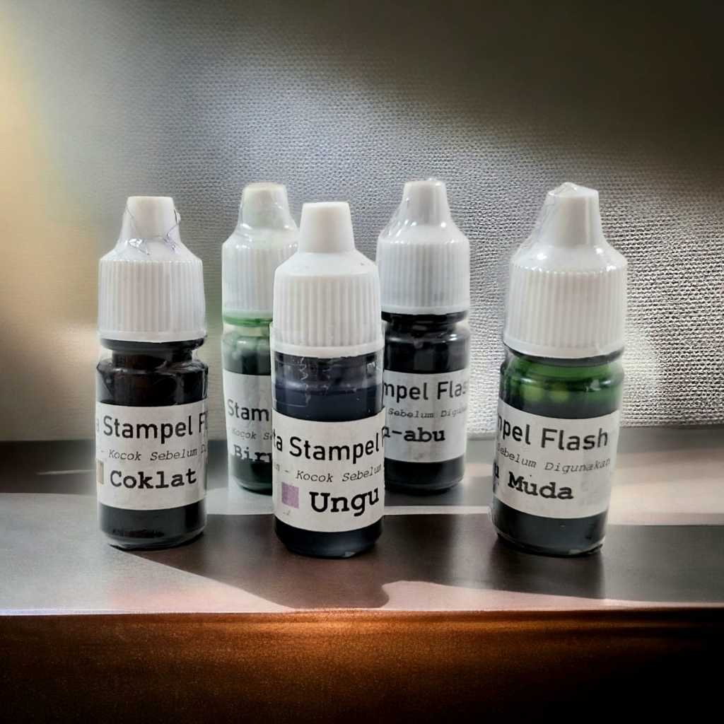 

Tinta Stampel Flash - Premium Stamp Ink - SFO Semarang Official