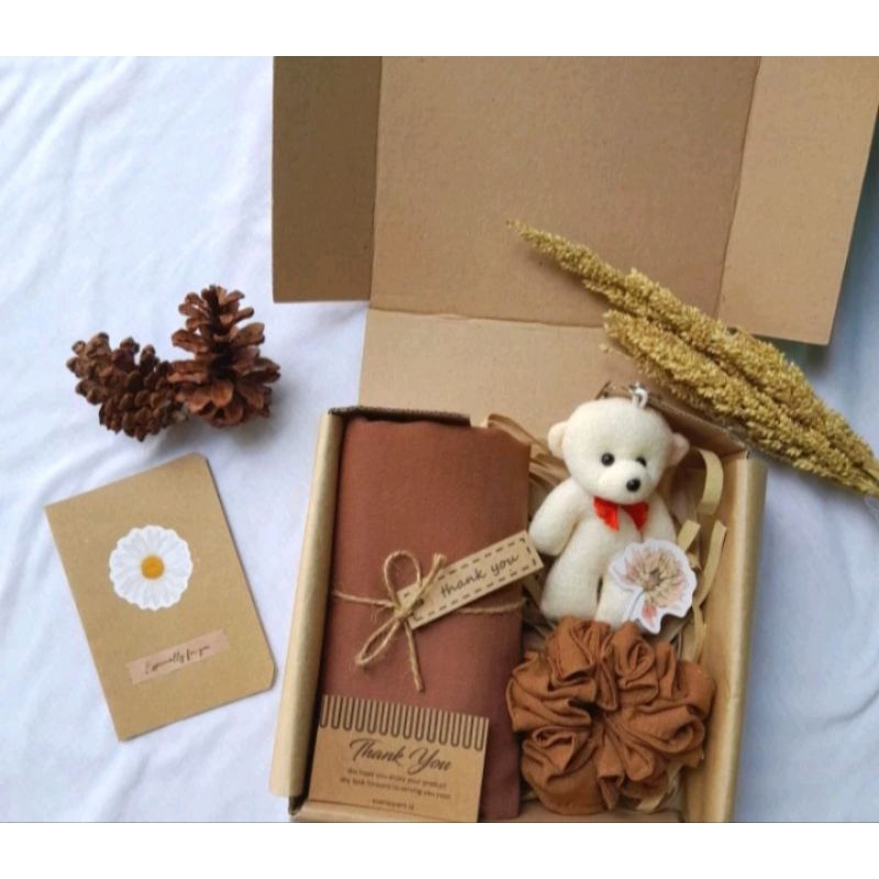 

Hampers Hijab/Gift box murah Ngawi