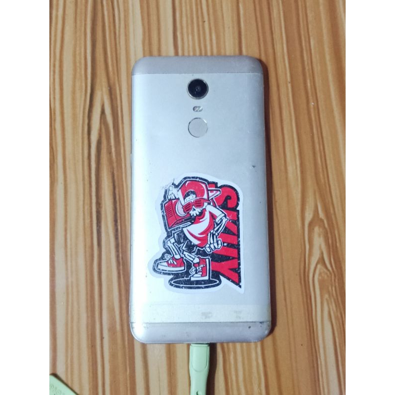 Redmi 5 plus ram 3/32 Gb minus lcd mesin hidup