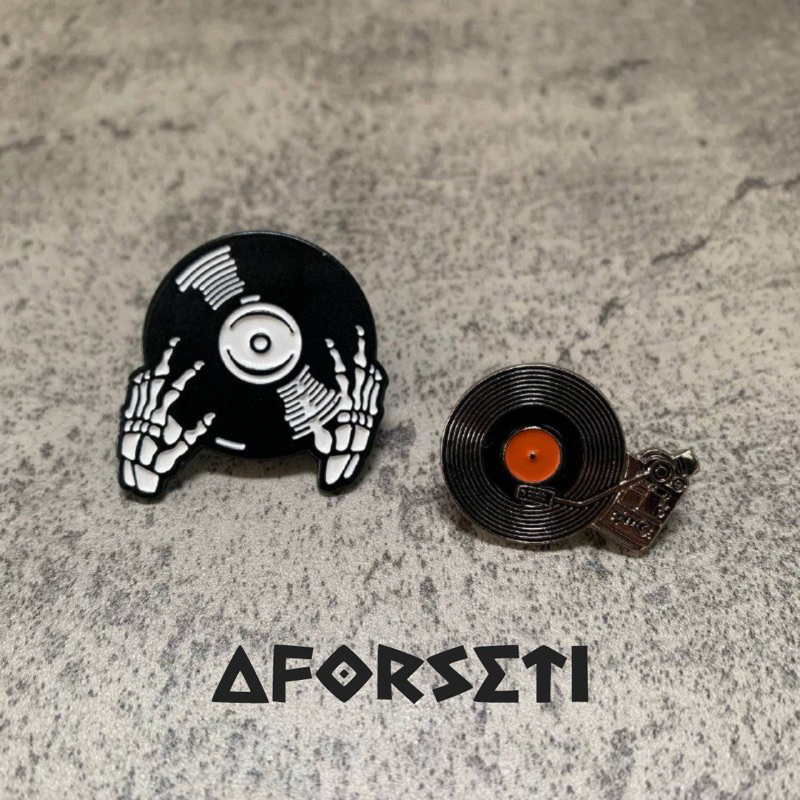 PIN ENAMEL “VINYL” BROS PIN/ PIN MURAH / PIN COUPLE / PIN AESTHETIC / PIN LUCU / PIN BUTTON / PIN BA