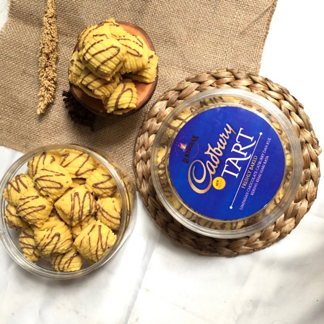 

catbury tart/ catbury cookies
