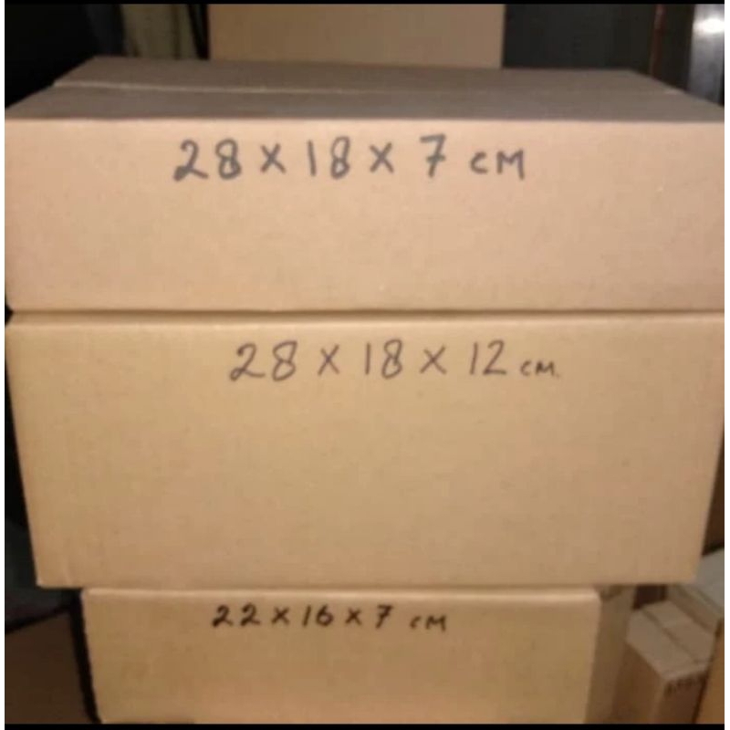 

Kardus box packing ukuran 28×18×12 CM