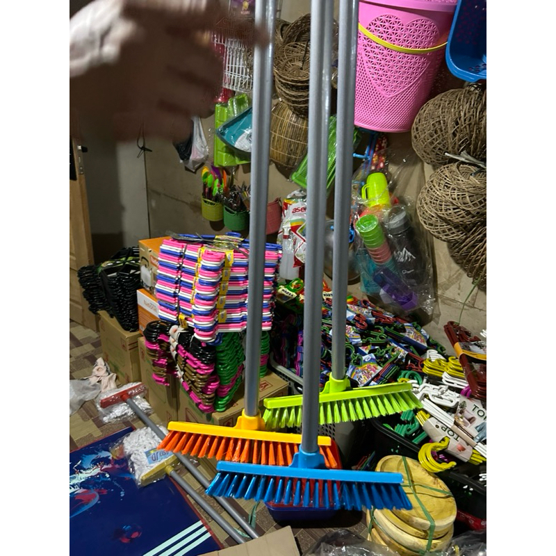 Sikat dorong vinoda