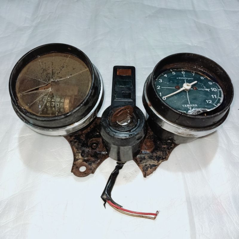 spido spedo speedometer spedometer spidometer odometer gauge motor Yamaha RX 100 RX100 Oryginal second bekas