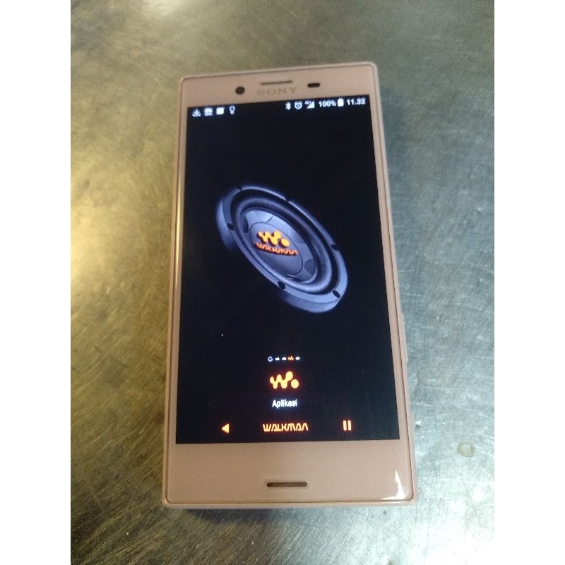 sony xperia x compact