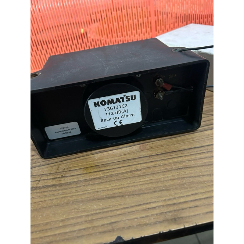 Alarm mundur komatsu