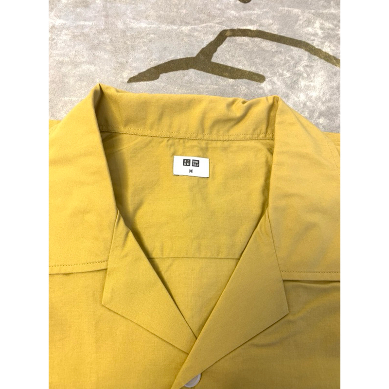 Kemeja Kerah Terbuka (Lengan Pendek) Uniqlo