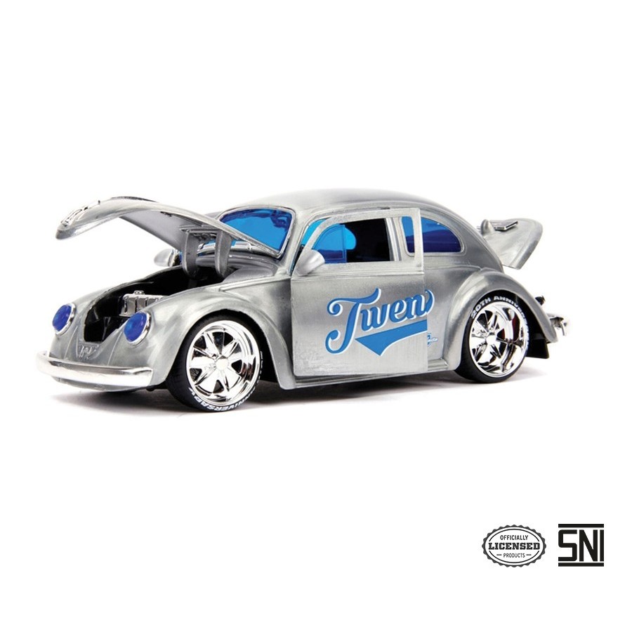 Diecast Jada 1:24 20th Anniv Volkswagen Beetle 1959