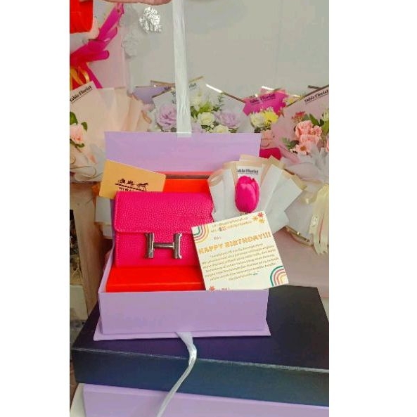 

Gift Isian Dompet Box Buket & Gift Card