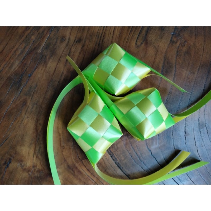 

ketupat pita