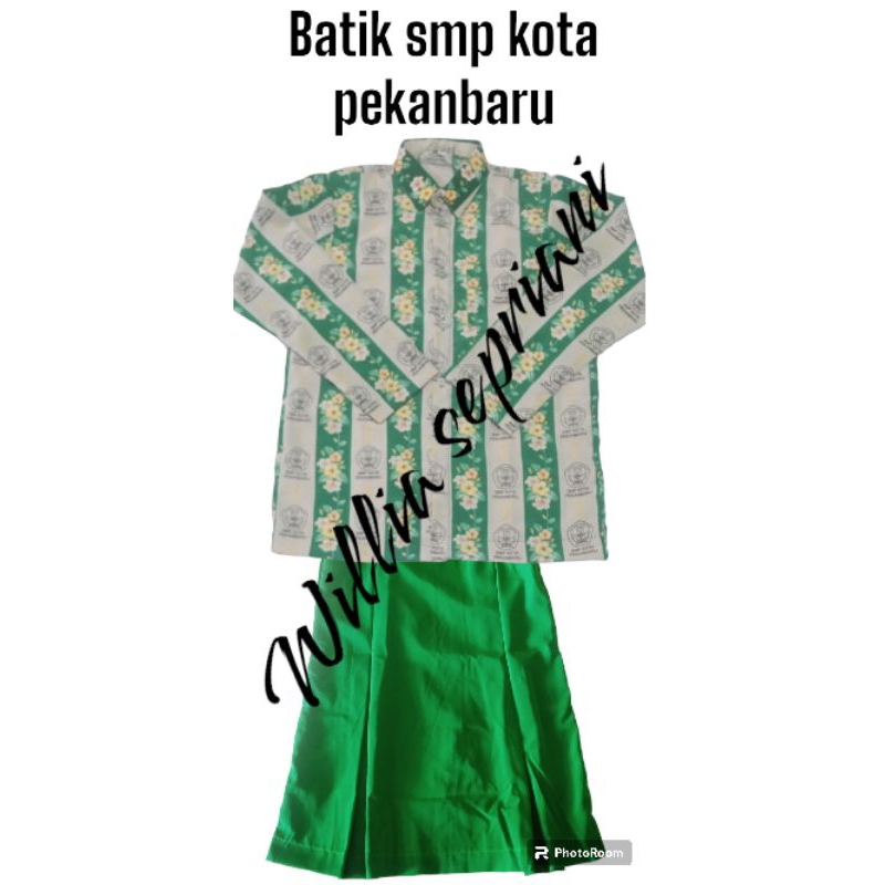 batik smp kota pekanbaru,tangan panjang, rok wiron 2 / lipat 2. size L