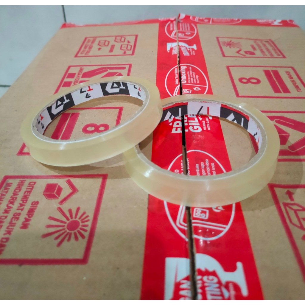 

Selotip Bening 12mm x 72 Yard 1/2 Inch Clear Tape Lakban Isolasi Selasiban Transparan