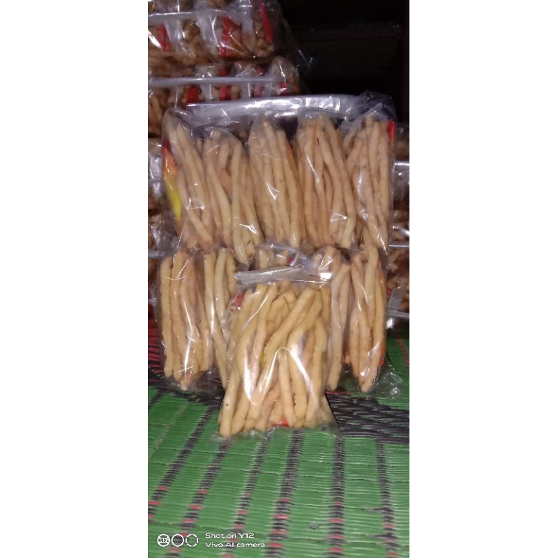 

Stik Bawang /Kue Tusuk Gigi RUMAHAN