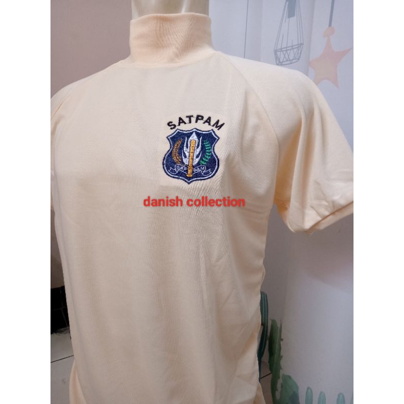 KAOS SATPAM KREM LEHER TINGGI KERAH TINGGI BORDIR