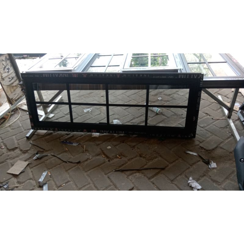 kusen +jendela aluminium T160 x L50 ornamen lengkap ,kunci handle, hitam,putih coklat