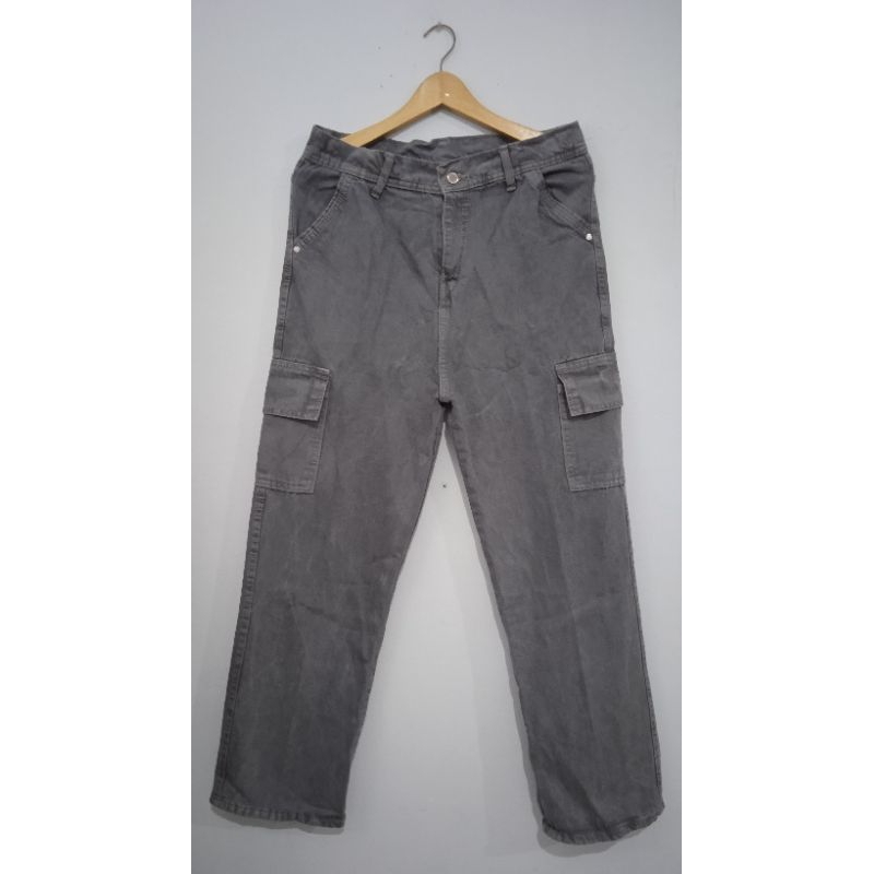 Jeans cargo abu-abu F2