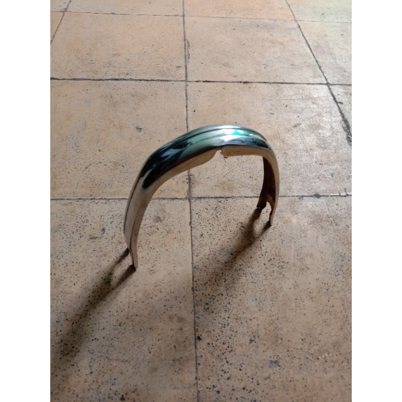 Bando Klem Sayap Honda C70 Original