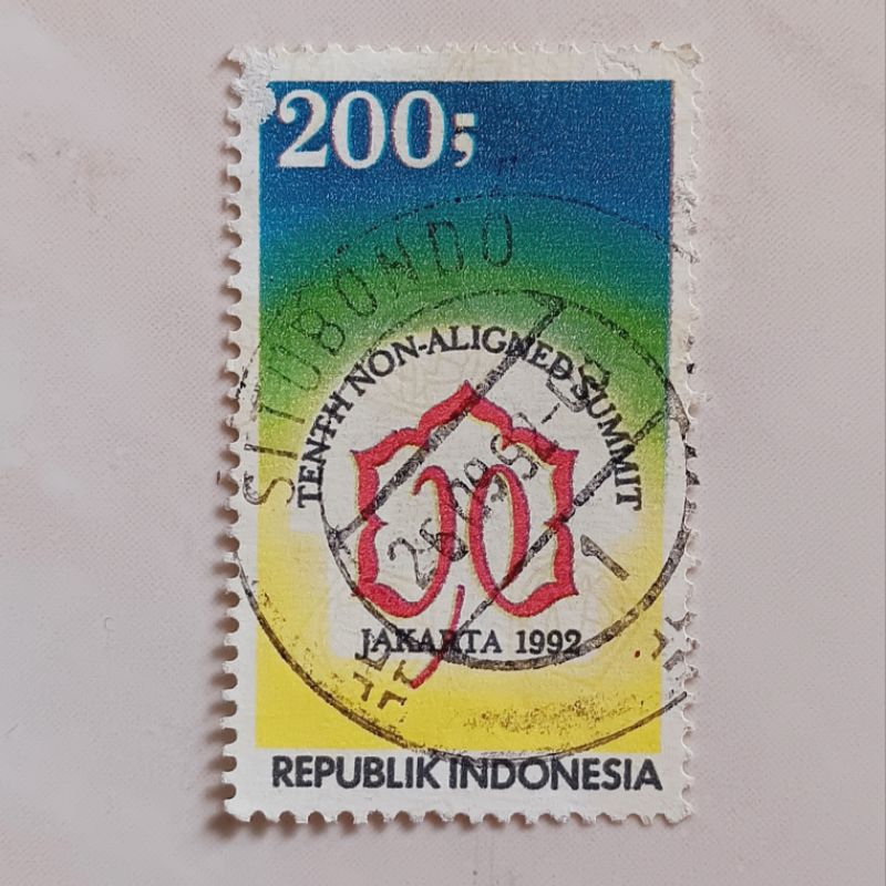 

(AF) Perangko Indonesia 1992 KTT Non Blok Ke 10 200 rupiah Used