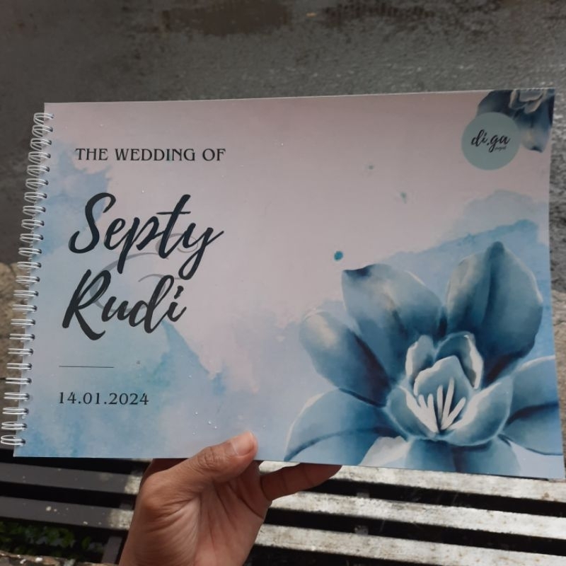 

Buku Tamu Undangan pernikahan custom model dan nama serta bunga