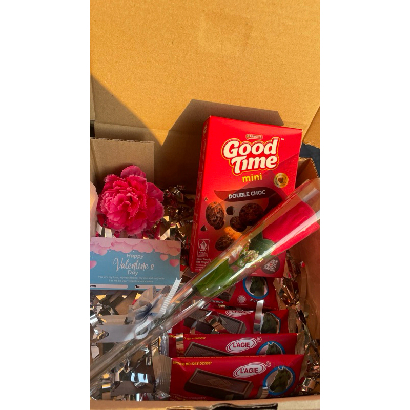 

Box Hampers Valentine Murah