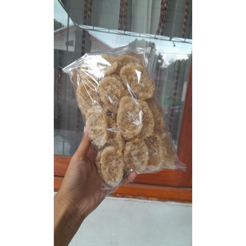 

Rengginang Ikan Mentah