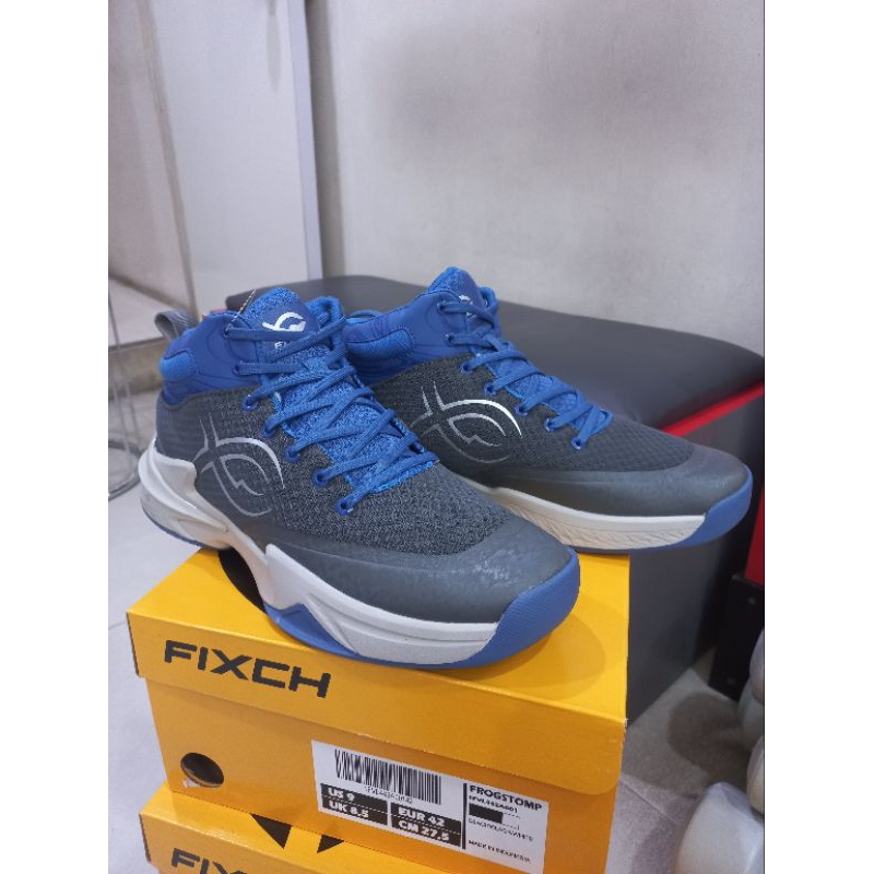 Fixch sepatu volley Demonic Original !
