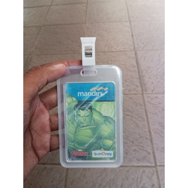 

Tempat name tag id card anti percikan air plus jepitan penjepit plastik putih