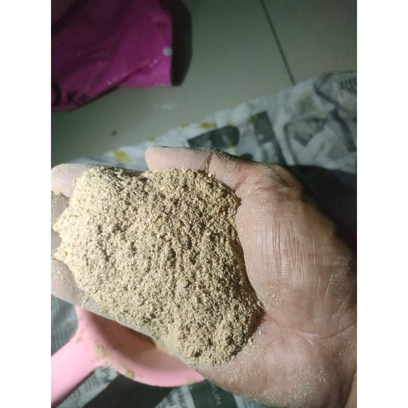 Dedak bekatul Pakan ayam/Bebek (Kwualitas B)