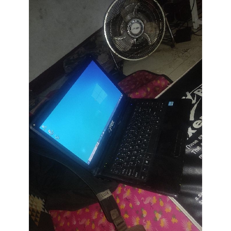 laptop zyrex