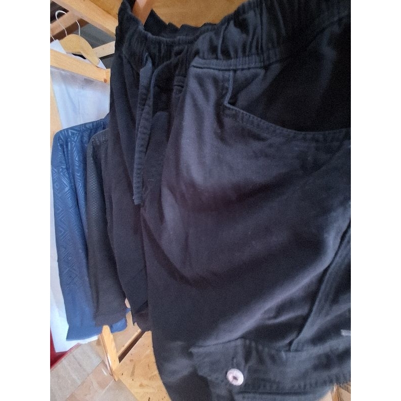 CELANA SIRWAL PRIA, FIRDAUS