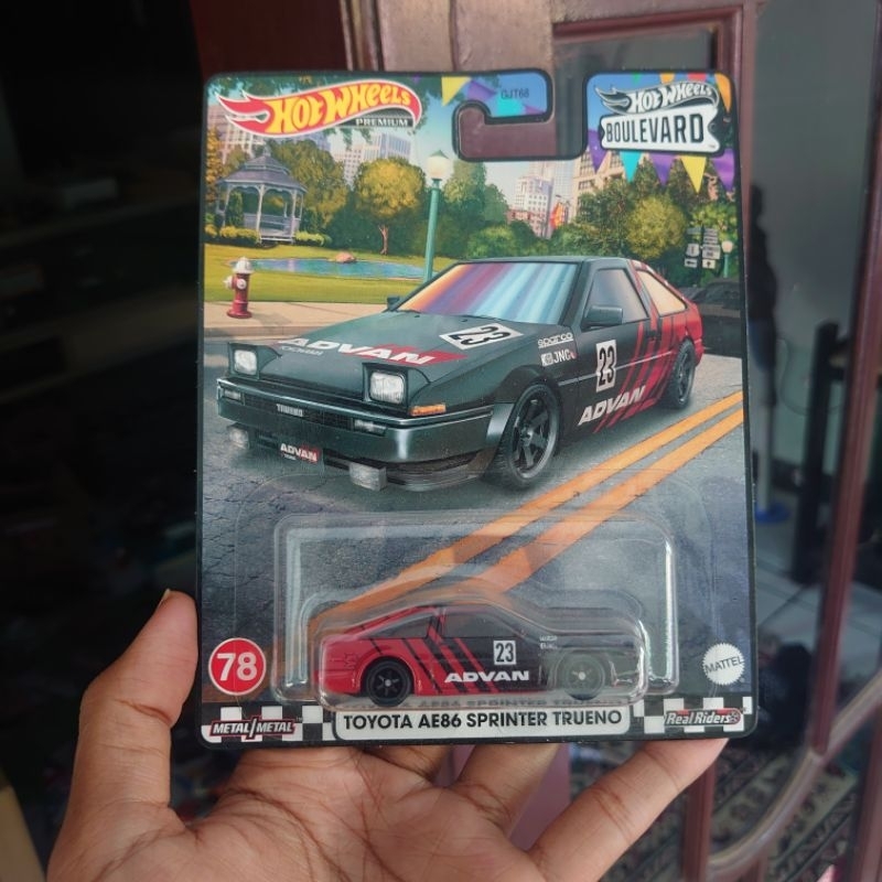 Hot Wheels Toyota AE 86 Advan Boulevard Series