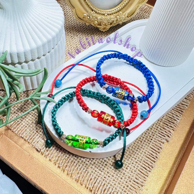 Gelang batu Tibet