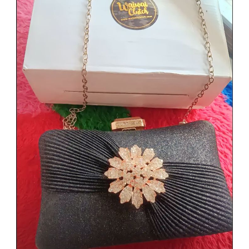 TAS PESTA WAIWAI CLUTCH PRELOVED