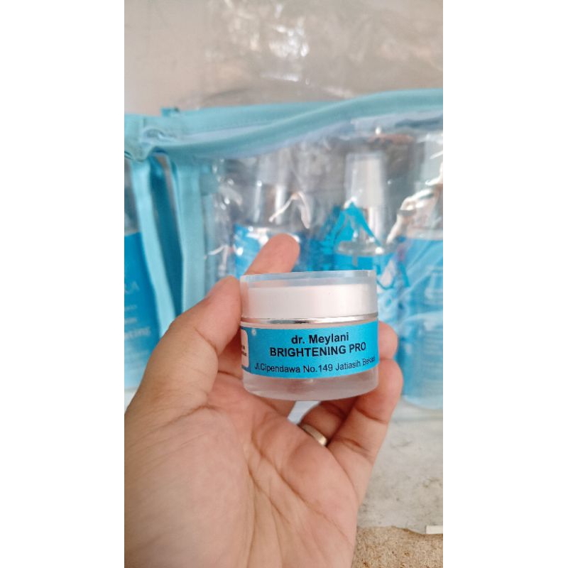 aiora premium ECER cream malam flek