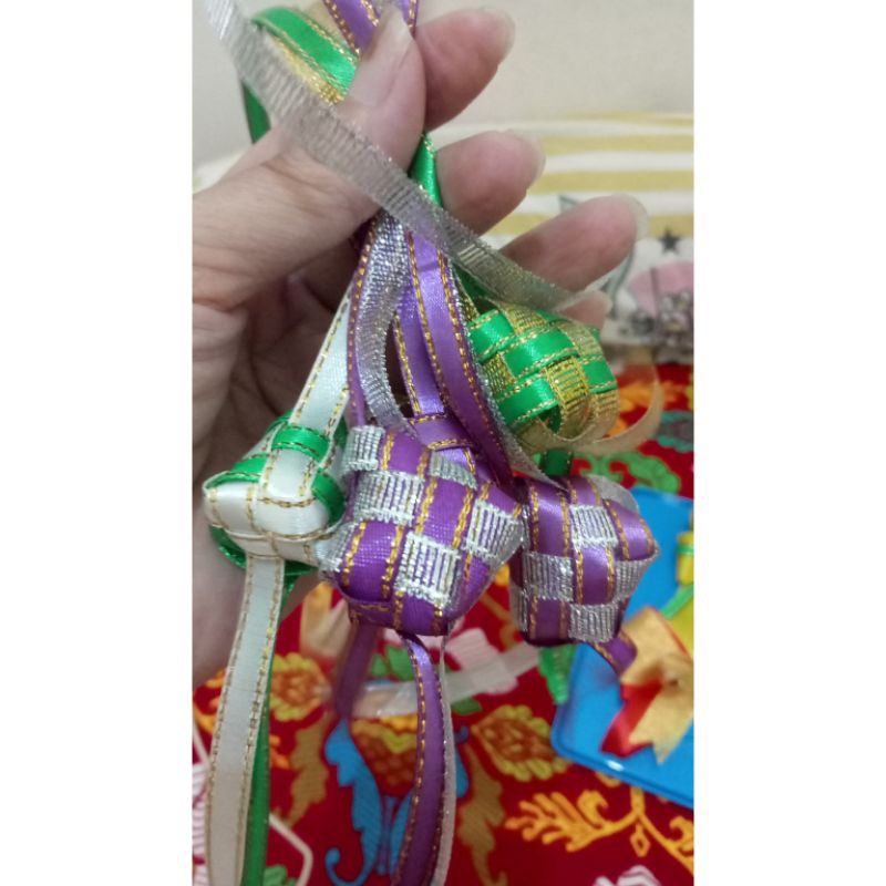 

KETUPAT HAMPERS 3CM ( 6pcs )