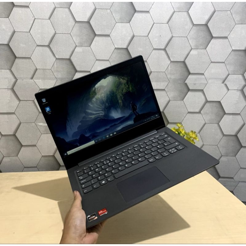 LENOVO V14 AMD RYZEN 3 3250U RADEON GRAPHICS/RAM16GB/SSD1TB NVME/HD