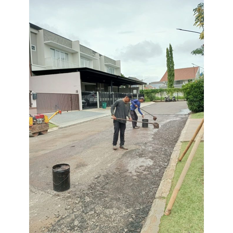 pengaspalan jalan