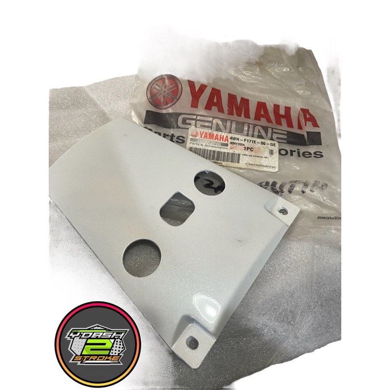 pad pet cover tail sambungan body bodi belakang putih GE 4WH fizr f1zr original yamaha