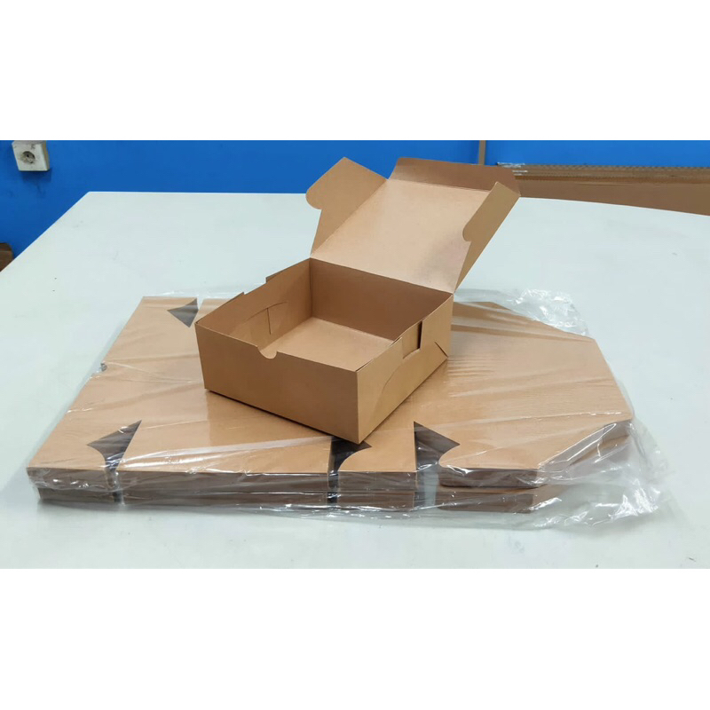 SNACK BOX POLOS UKURAN 12 x 12 x 7 CM