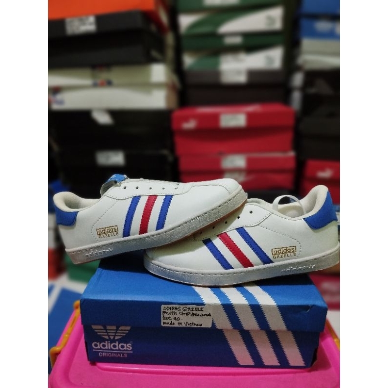 Adidas Gazele / Putih strip Biru Merah