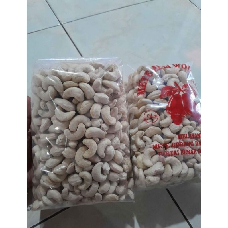 

(PROMO !! )1 KG kacang Mete Mentah Super Asli Wonogiri