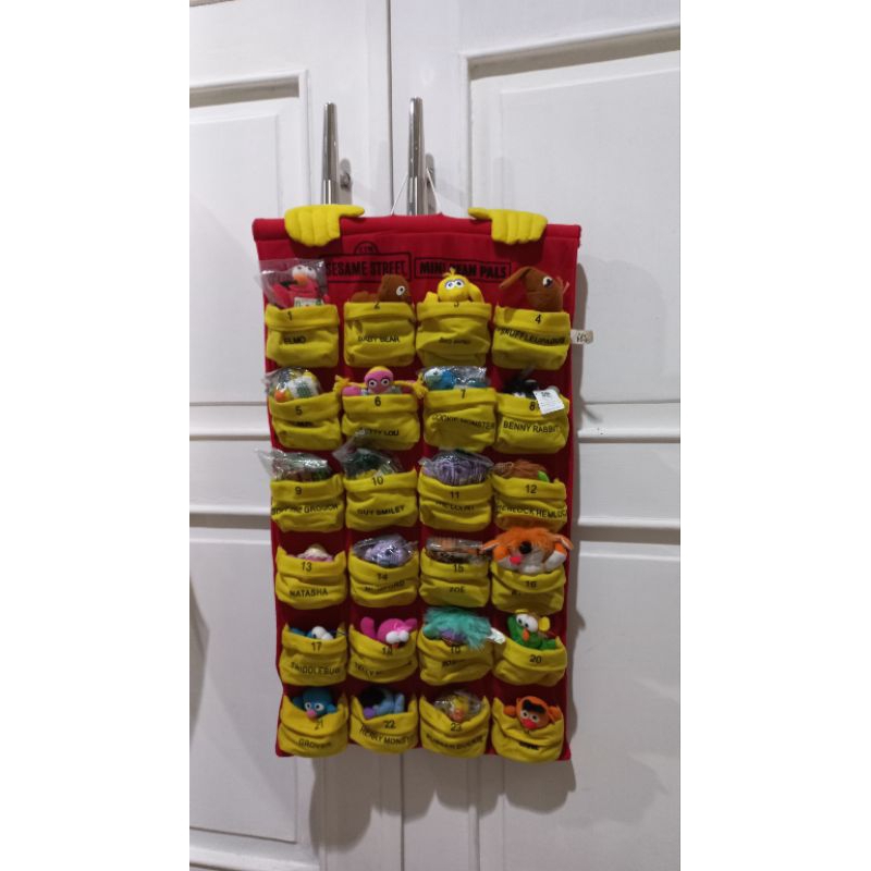 Sesame Street / Sesame Street's Mini Bean Pals Complete Set - 24 Plushies + Collector's Huge Pouch /