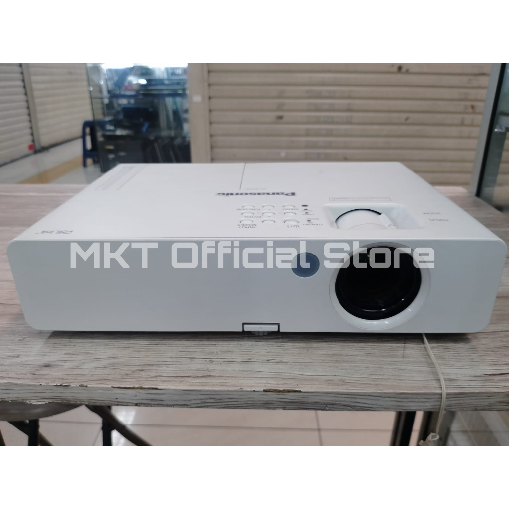 Proyektor Panasonic PT-LB1VEA