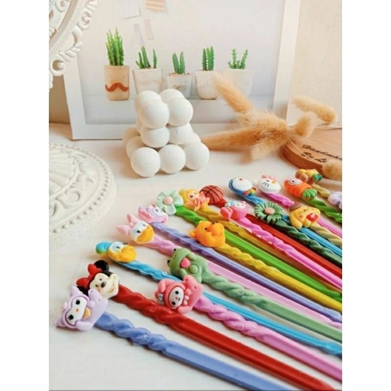 

Kalam tuding ngaji karakter isi 5 lusin 60 pcs tunjukan ngaji grosir multi warna
