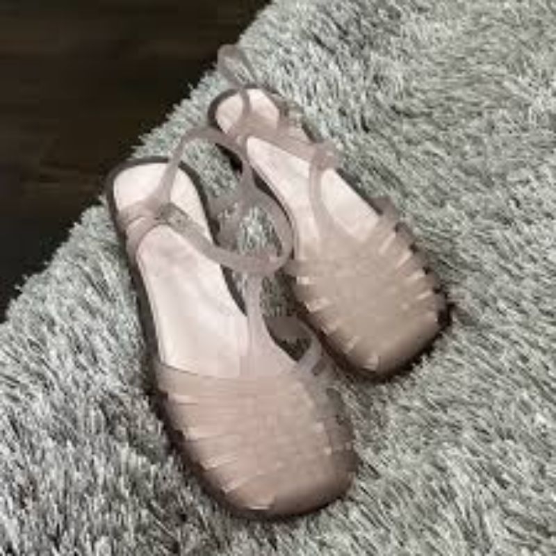 Melissa aranha (uk. 38)