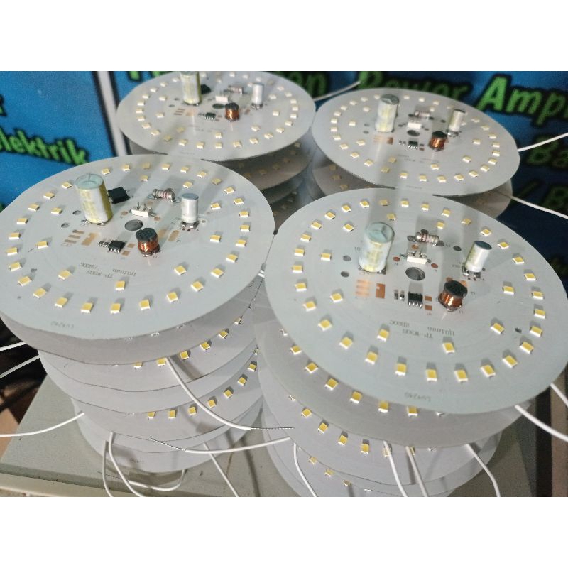 mesin lampu led 40 watt Ac 220 langsung colok listrik nyala, clip 9 v full terang bahan alumunium